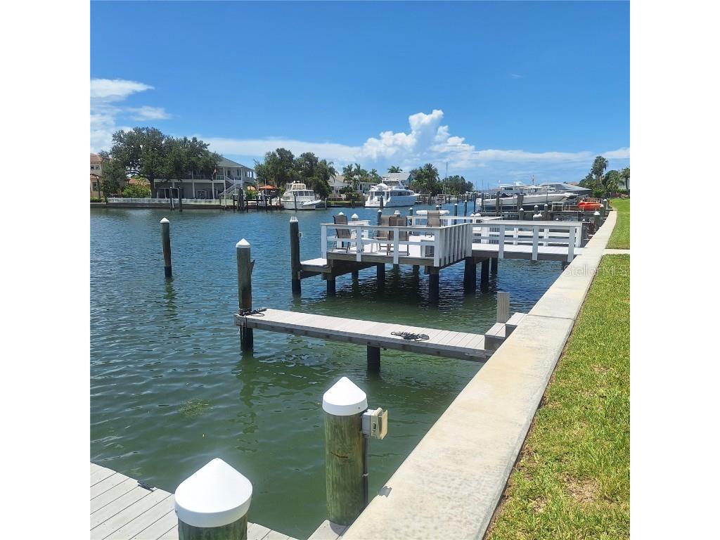 719 Pinellas Bayway S #203 Tierra Verde FL 33715 TB8409070 image44