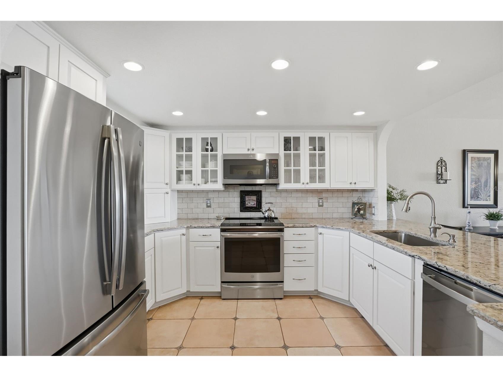 719 Pinellas Bayway S #305 Tierra Verde FL 33715 TB8464075 image9