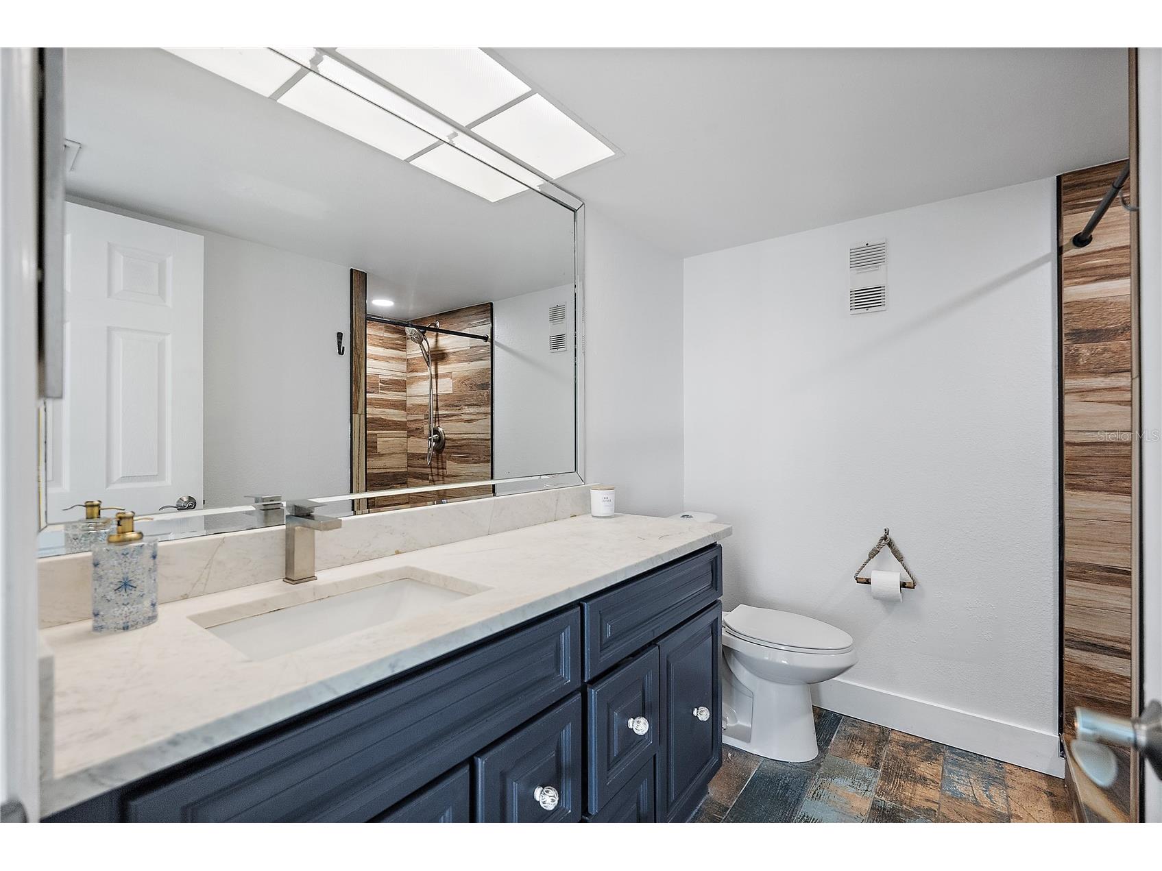 719 Pinellas Bayway S #311 Tierra Verde FL 33715 TB8437735 image9