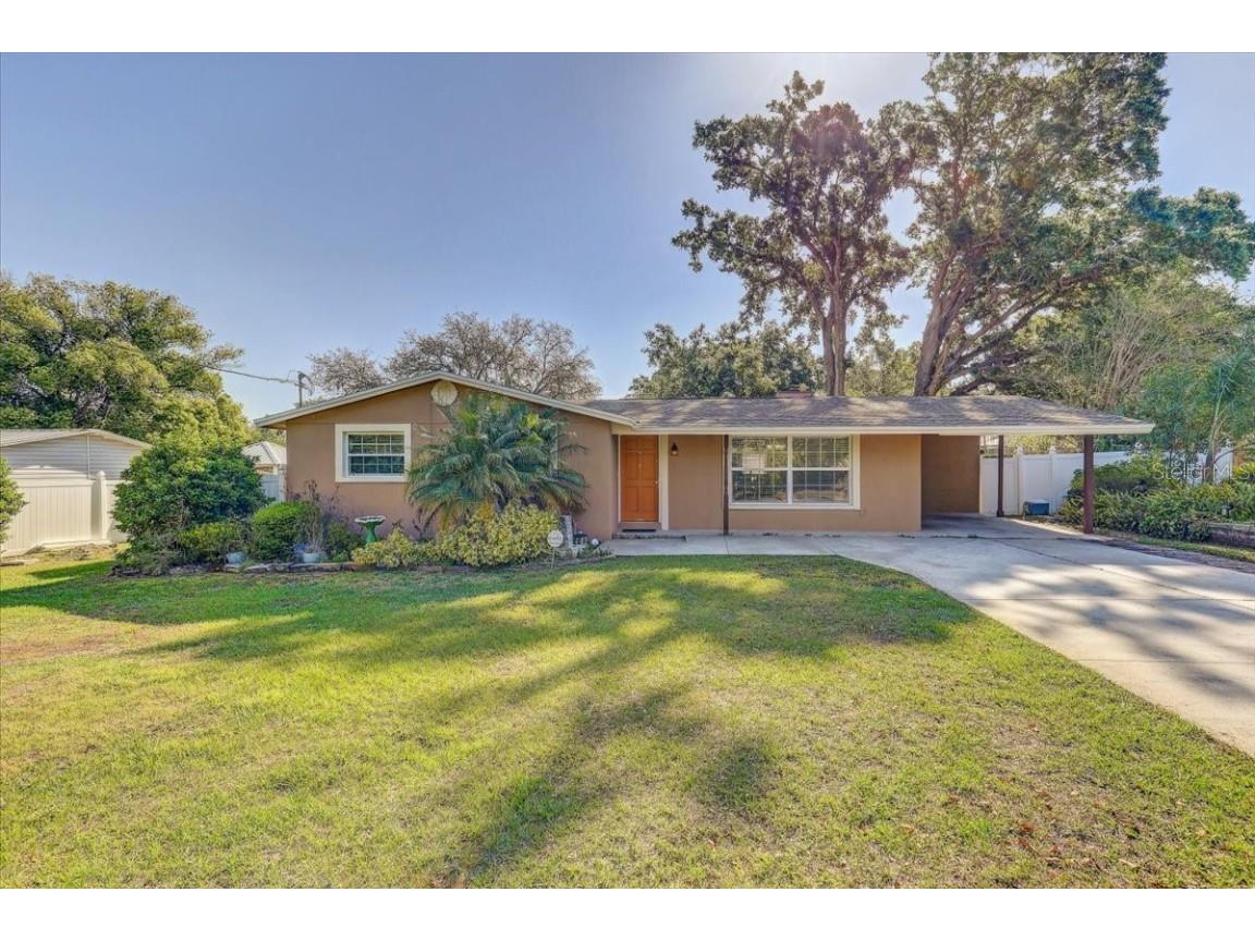 719 S Saint Cloud Avenue Valrico FL 33594 TB8372970 image1
