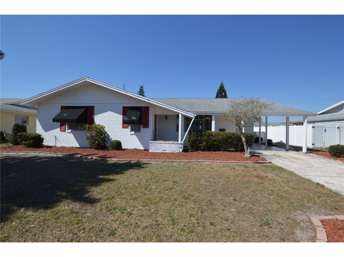 719 Torrey Pines Avenue Sun City Center FL 33573 T3358429 image1