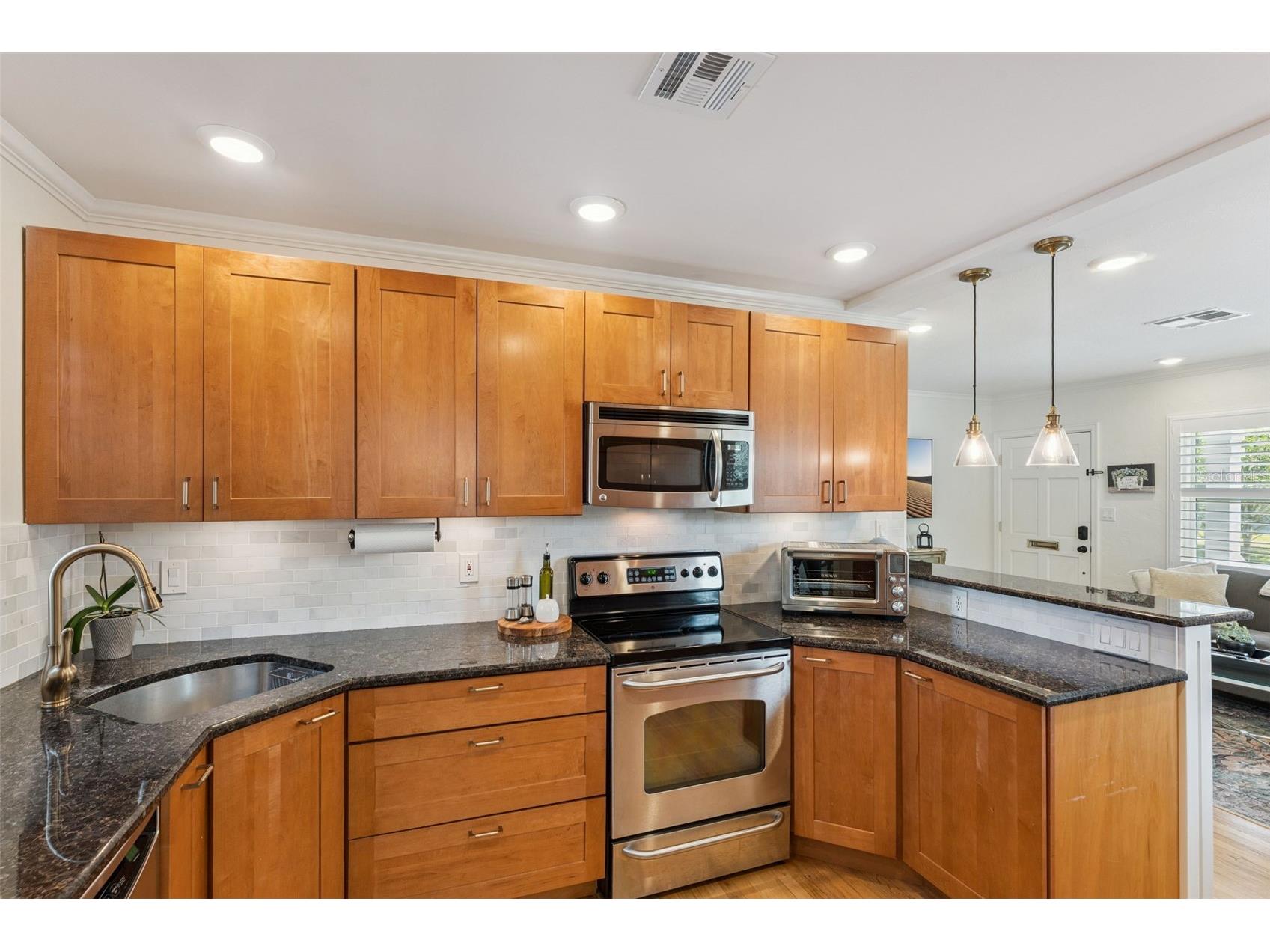 719 Warwick Place Orlando FL 32803 NS1088458 image10