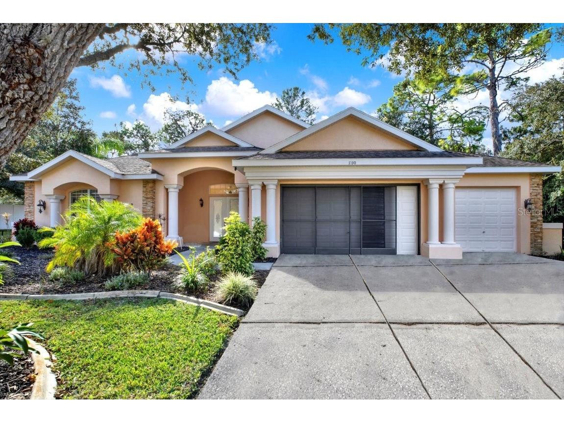 7190 Raymond Place Spring Hill FL 34607 W7881568 image1
