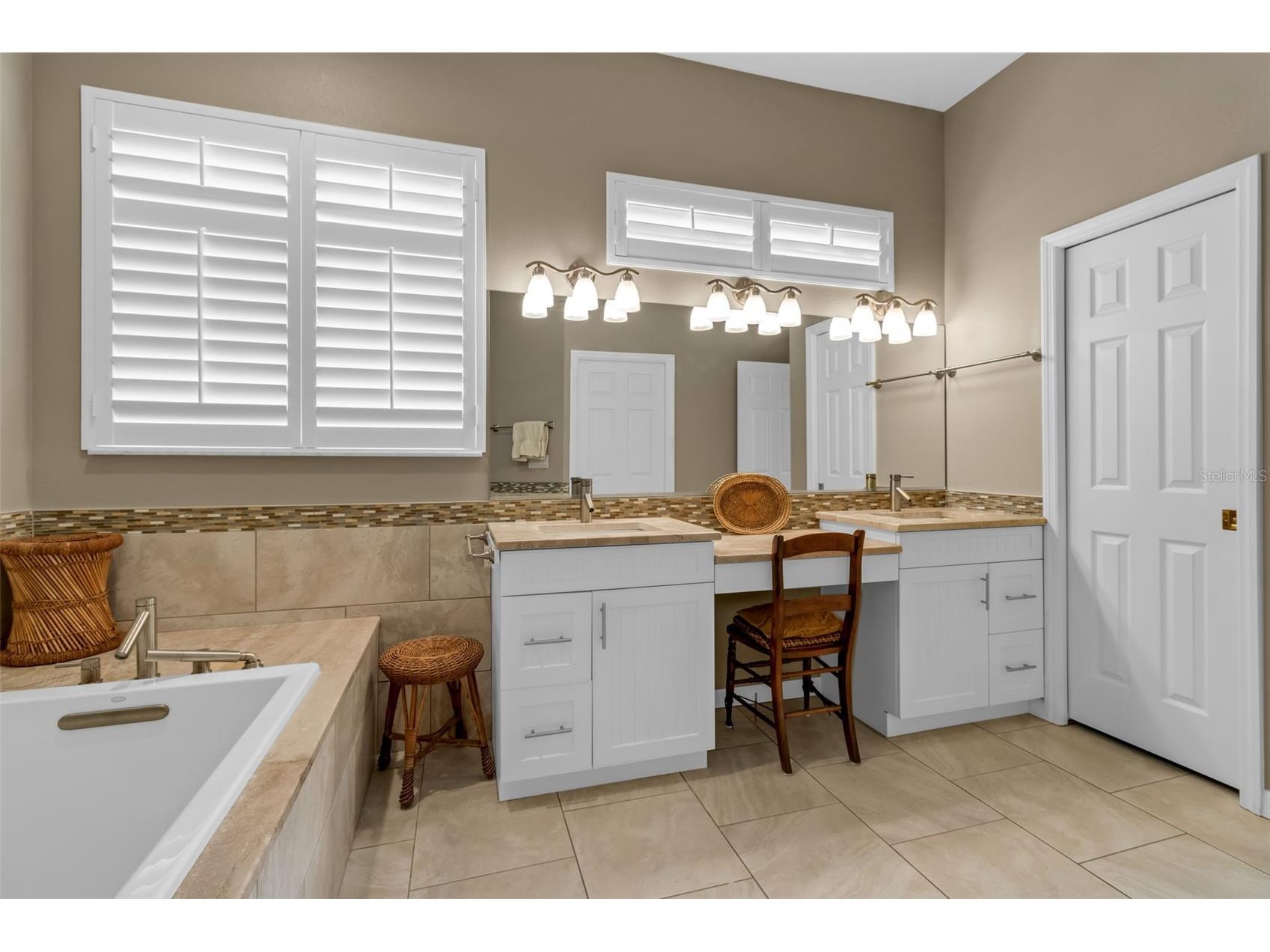 7192 Rue De Palisades #12 Sarasota FL 34238 A4680209 image43