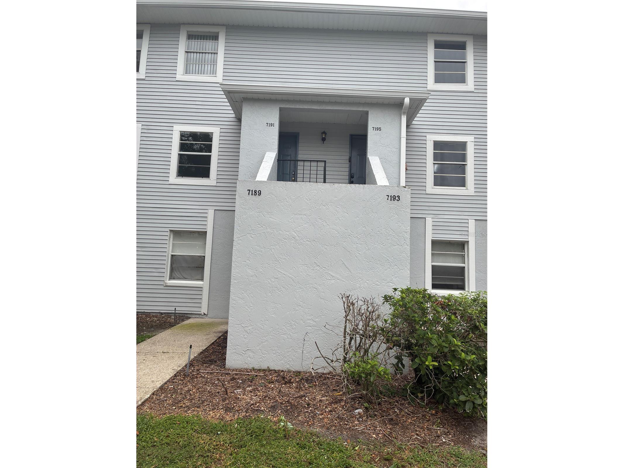 7193 E Bank Dr Tampa FL 33617 TB8459512 image1