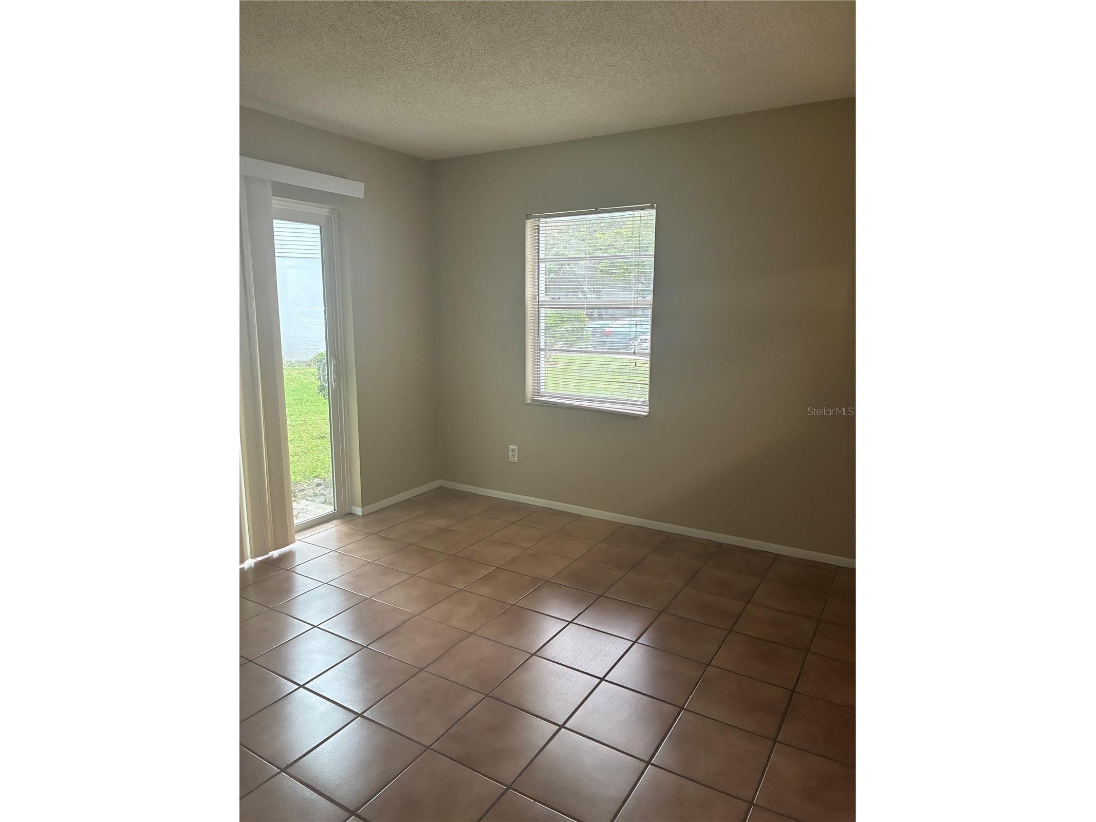 7193 E Bank Dr Tampa FL 33617 TB8459512 image4