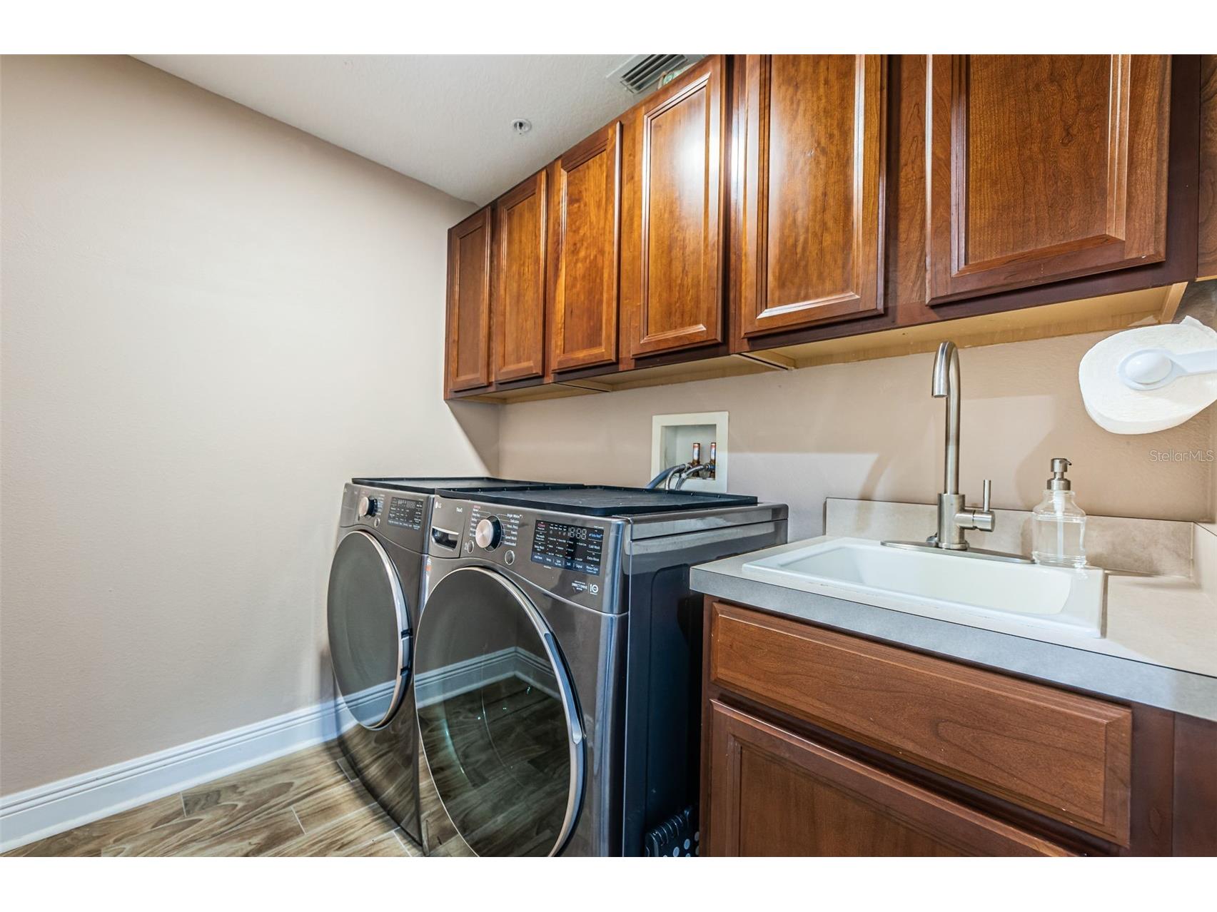 7194 Key Haven Road #505 Seminole FL 33777 - BOCA CIEGA TB8474993 image1