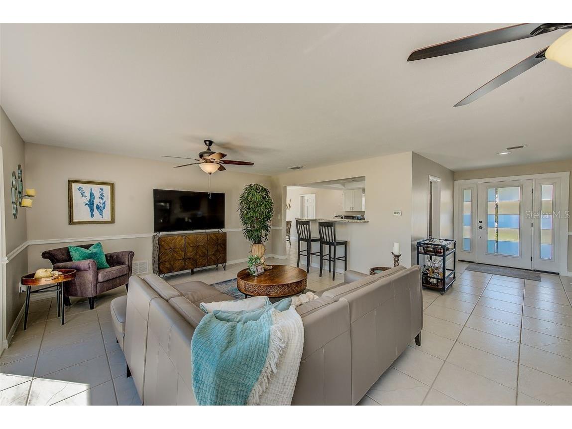 7195 Augusta Boulevard Seminole FL 33777 TB8449487 image6