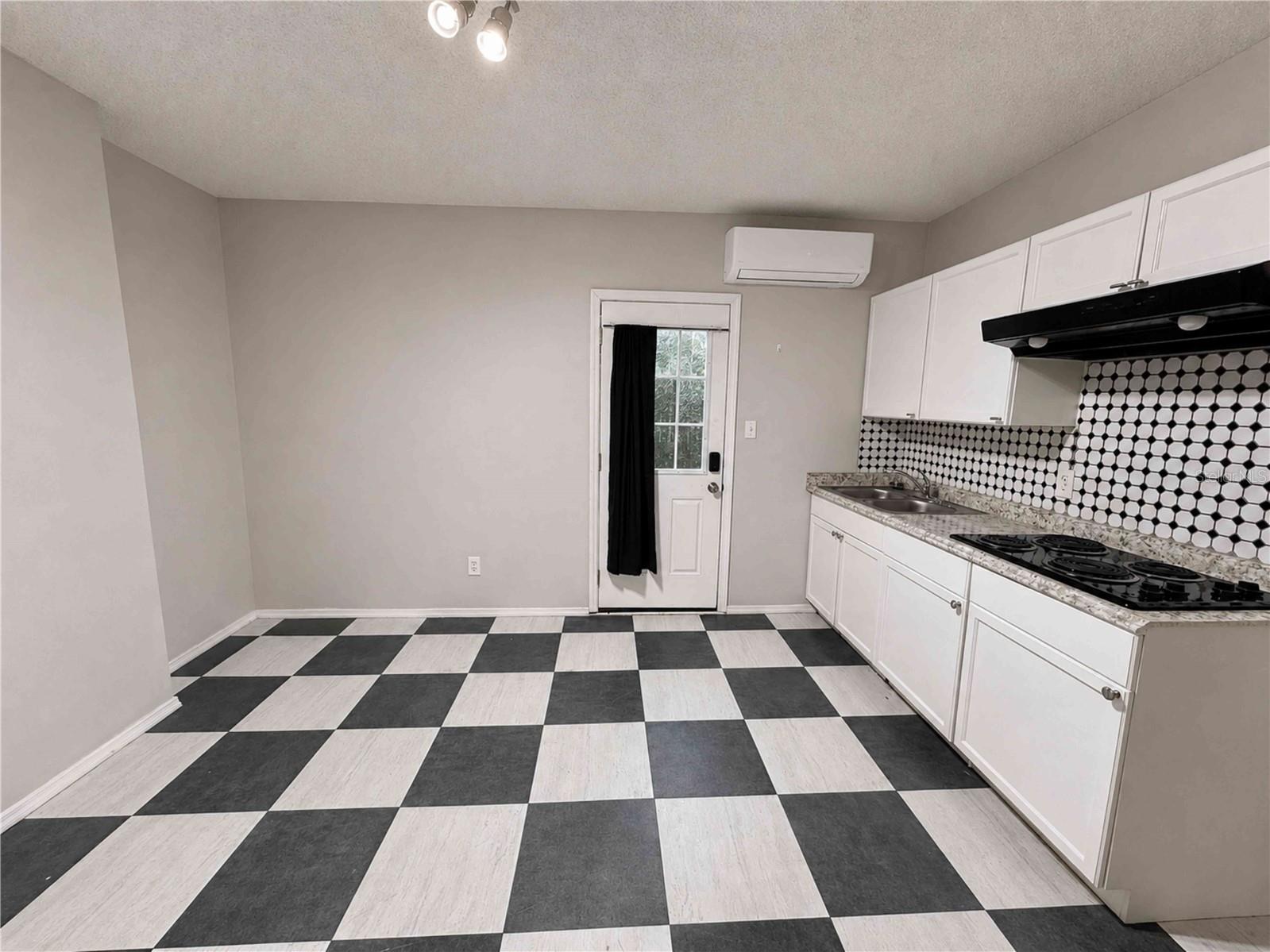 7196 Harbor Heights Circle #A Orlando FL 32835 W7887283 image6