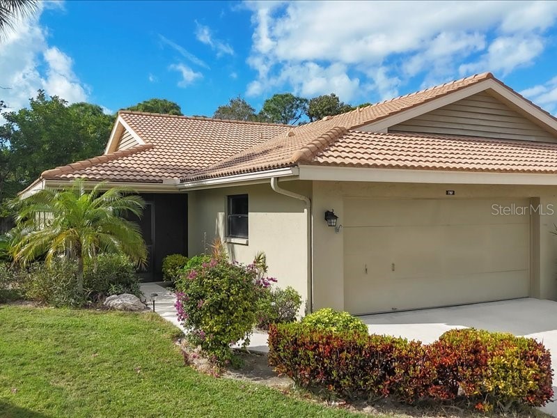 7197 Wood Creek Drive #14 Sarasota FL 34231 A4594904 image1