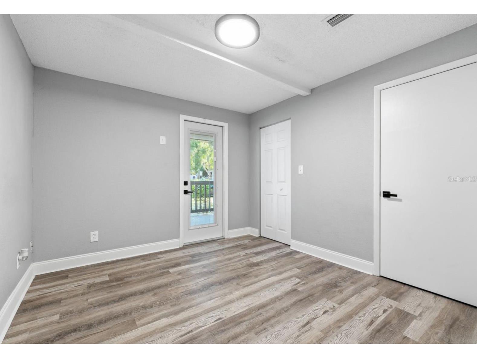 7198 121st Way N Seminole FL 33772 TB8482147 image16