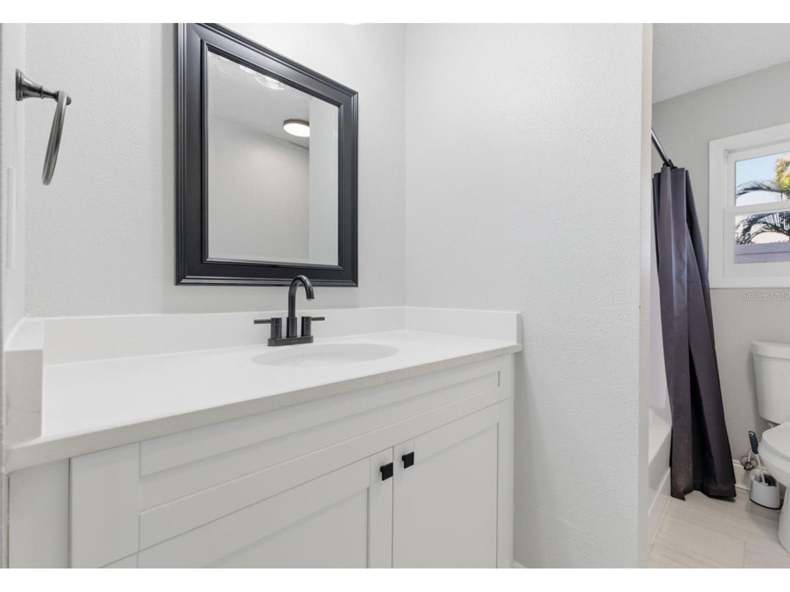 7198 121st Way N Seminole FL 33772 TB8482147 image17