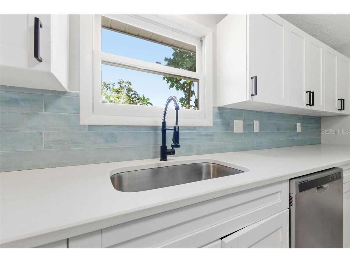 7198 121st Way Seminole FL 33772 TB8460668 image10