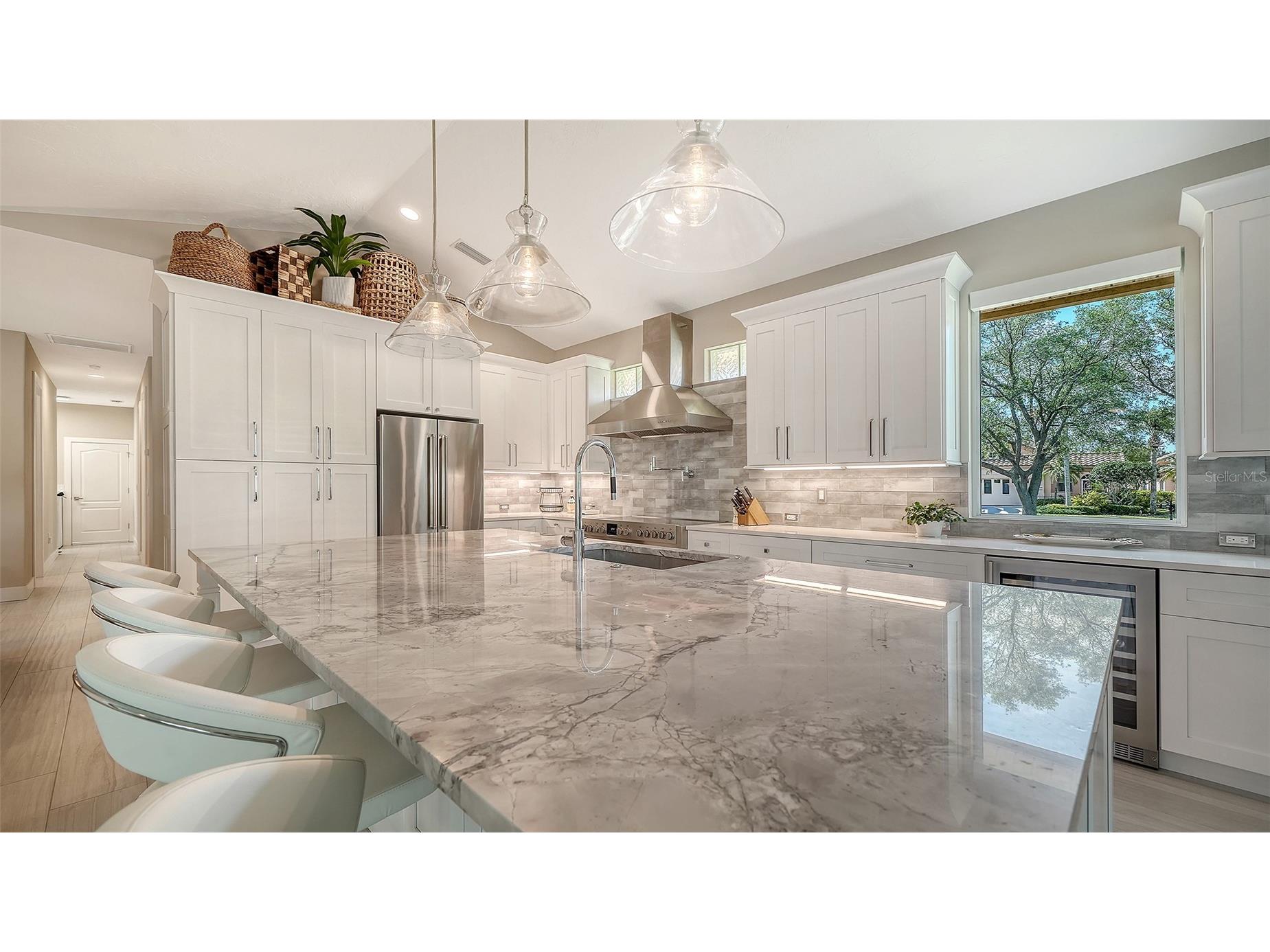 7198 Del Lago Drive Sarasota FL 34238 A4689649 image24