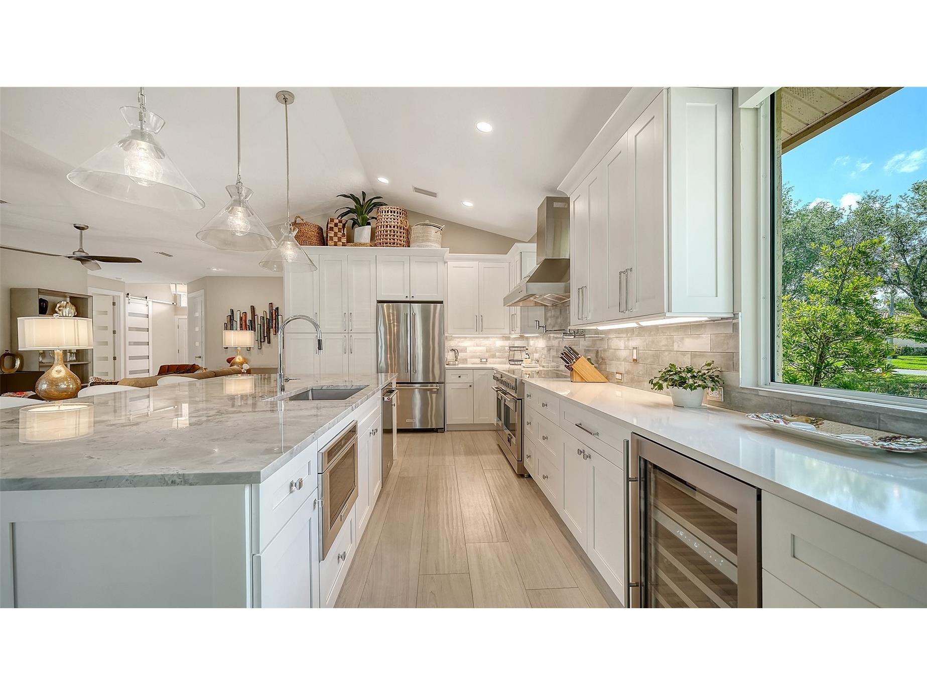 7198 Del Lago Drive Sarasota FL 34238 A4689649 image27