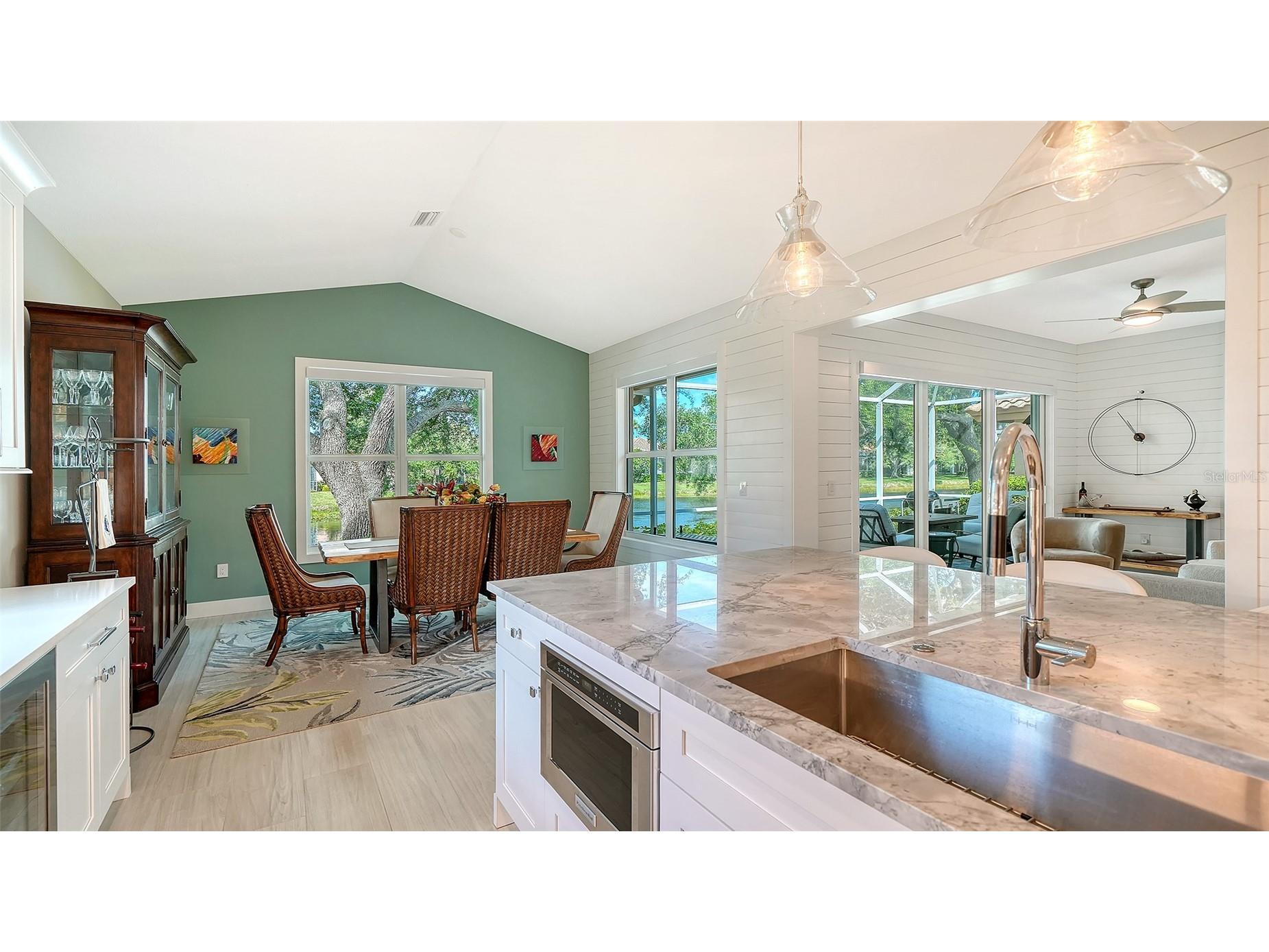 7198 Del Lago Drive Sarasota FL 34238 A4689649 image29