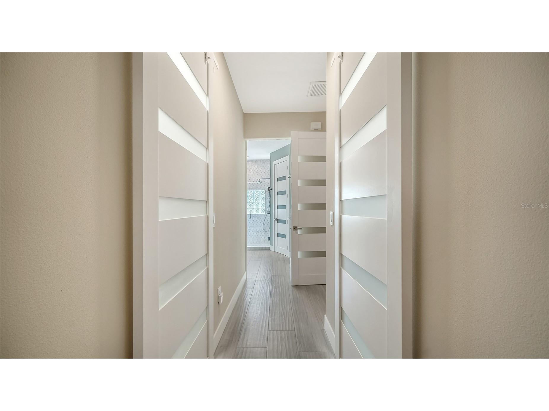 7198 Del Lago Drive Sarasota FL 34238 A4689649 image35
