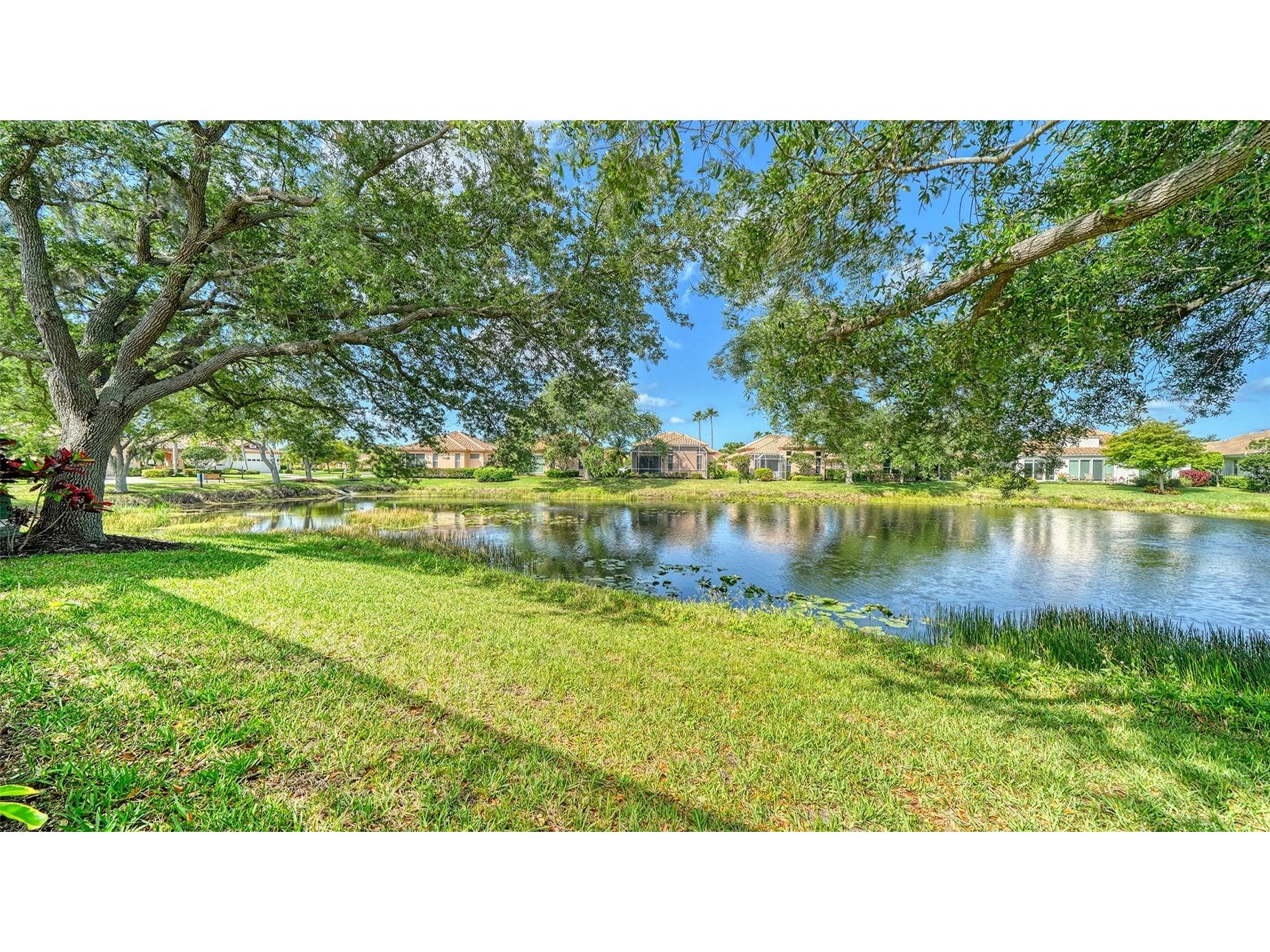 7198 Del Lago Drive Sarasota FL 34238 A4689649 image59