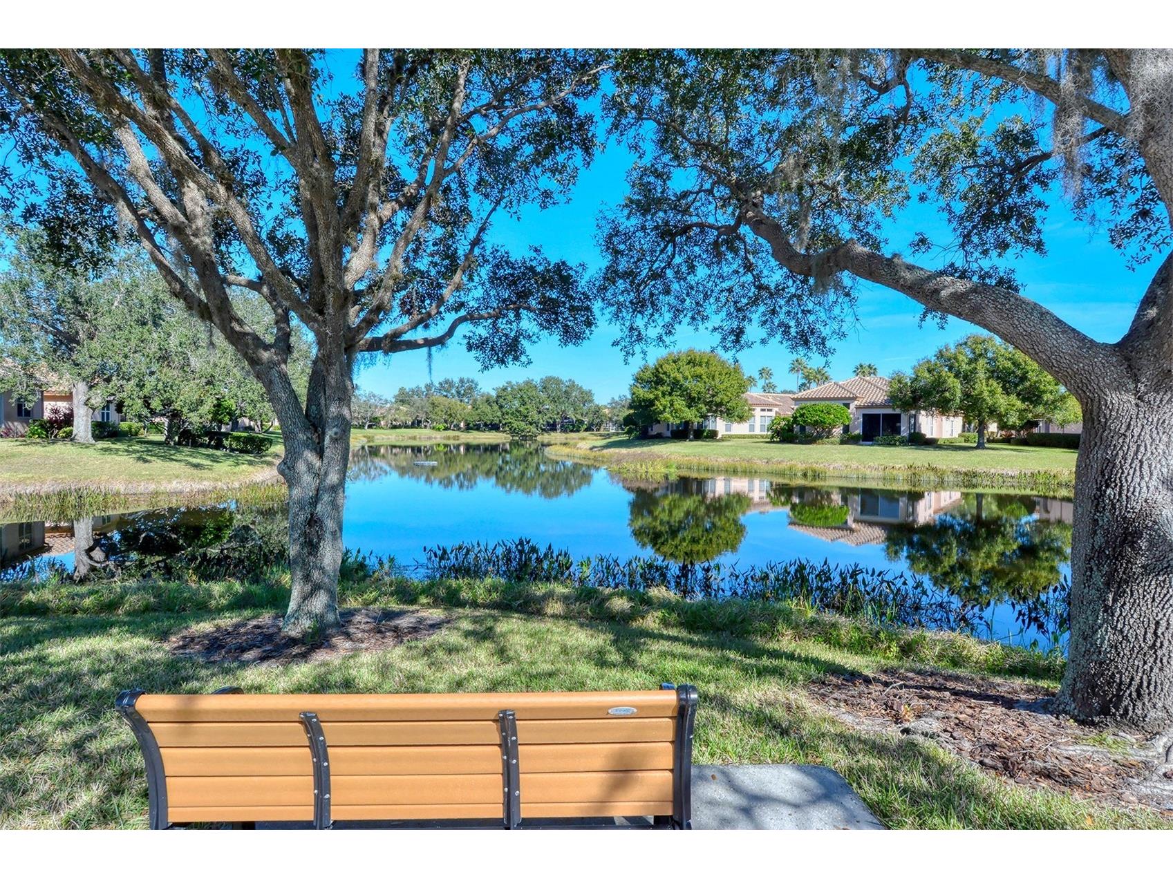 7198 Del Lago Drive Sarasota FL 34238 A4689649 image74