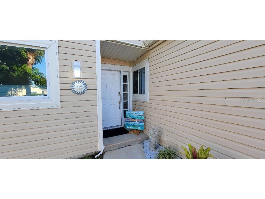 72 Emerald Court Satellite Beach FL 32937 W7865916 image1