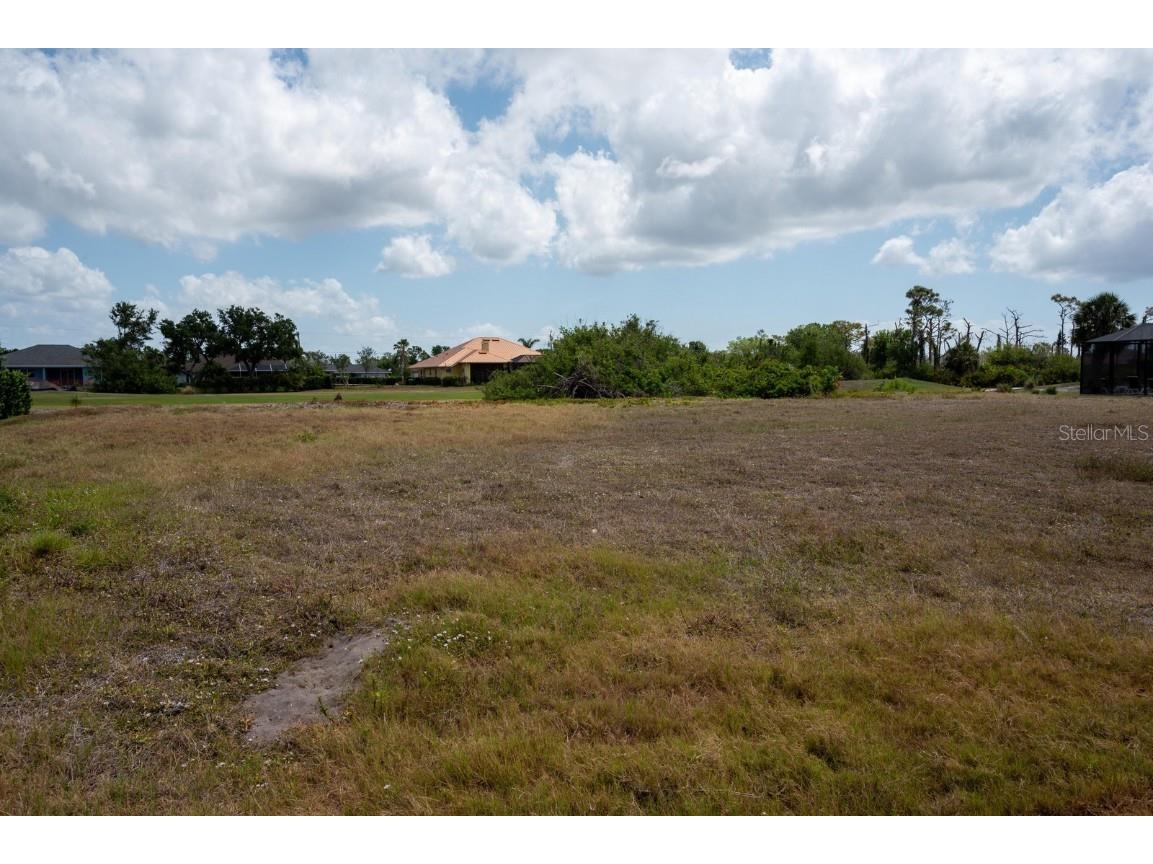 72 Fairway Road Rotonda West FL 33947 D6142330 image1