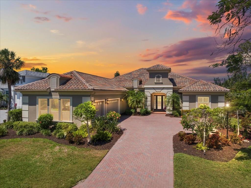 72 Grande Fairway Englewood FL 34223 A4648357 image1