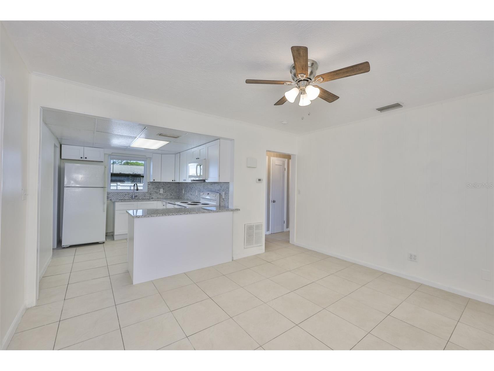 72 Lake Shore Drive Palm Harbor FL 34684 TB8466863 image9