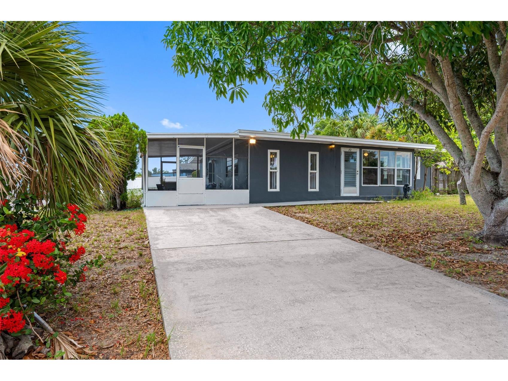 72 Lake Shore Drive Palm Harbor FL 34684 TB8526702 image1