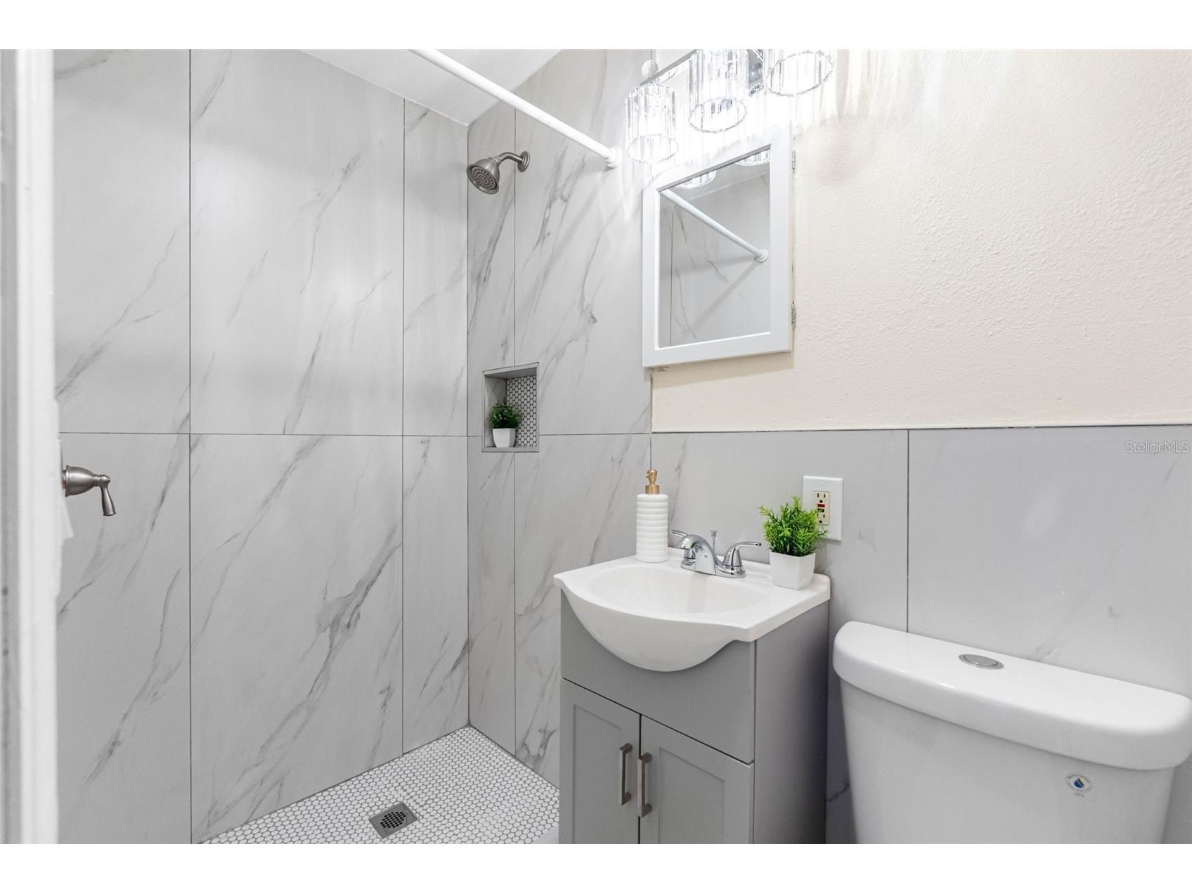 72 Lake Shore Drive Palm Harbor FL 34684 TB8526702 image10