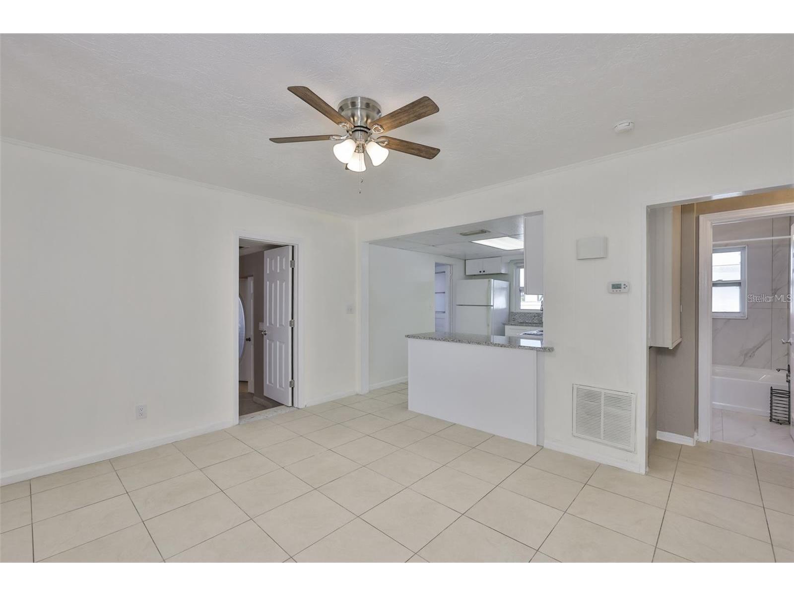 72 Lake Shore Drive Palm Harbor FL 34684 W7886326 image11