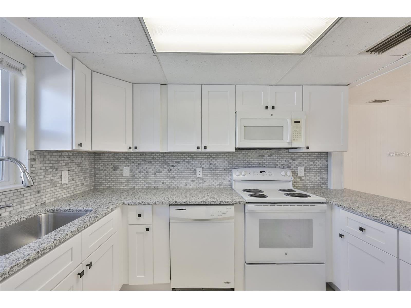 72 Lake Shore Drive Palm Harbor FL 34684 W7886326 image13