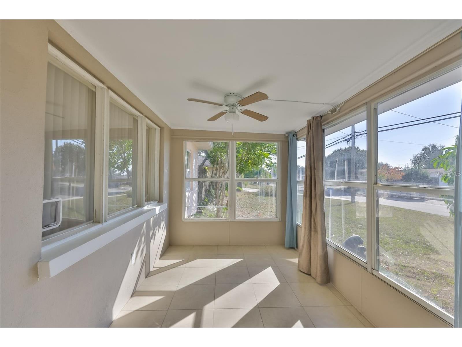 72 Lake Shore Drive Palm Harbor FL 34684 W7886326 image6
