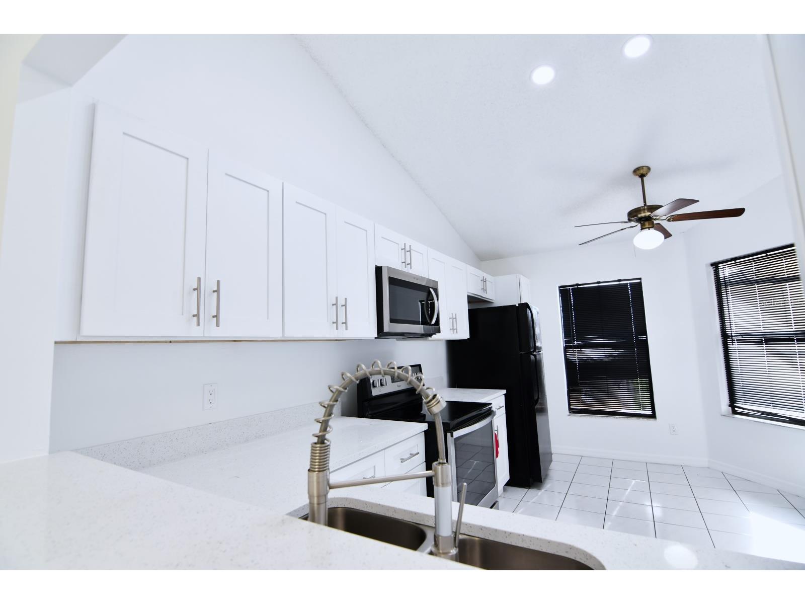 72 Lakepointe Circle Kissimmee FL 34743 O6412111 image9