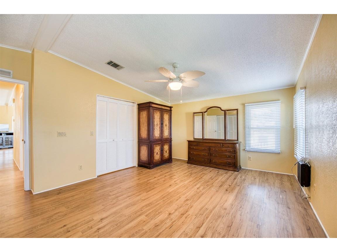 72 Pelican Drive E Oldsmar FL 34677 TB8449023 image19