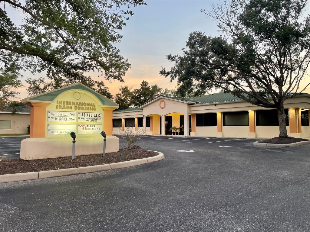 72 Sarasota Center Boulevard #72 Sarasota FL 34240 A4655319 image2