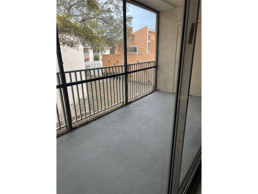 720 100th Avenue N #202 Saint Petersburg FL 33702 U8190974 image1