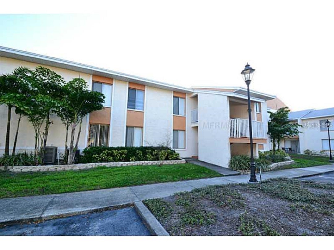 720 100th Avenue N #203 Saint Petersburg FL 33702 TB8474077 image1