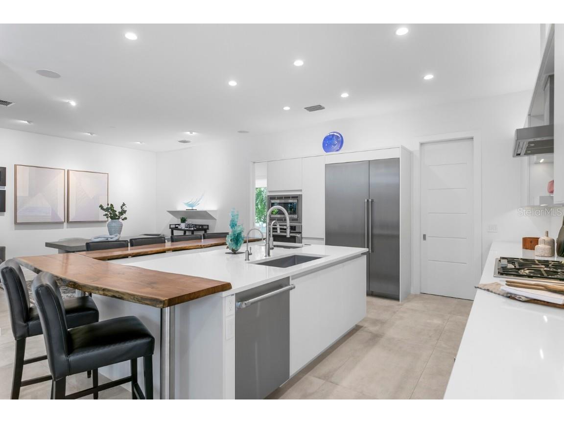 720 16th Avenue NE Saint Petersburg FL 33704 TB8434867 image12