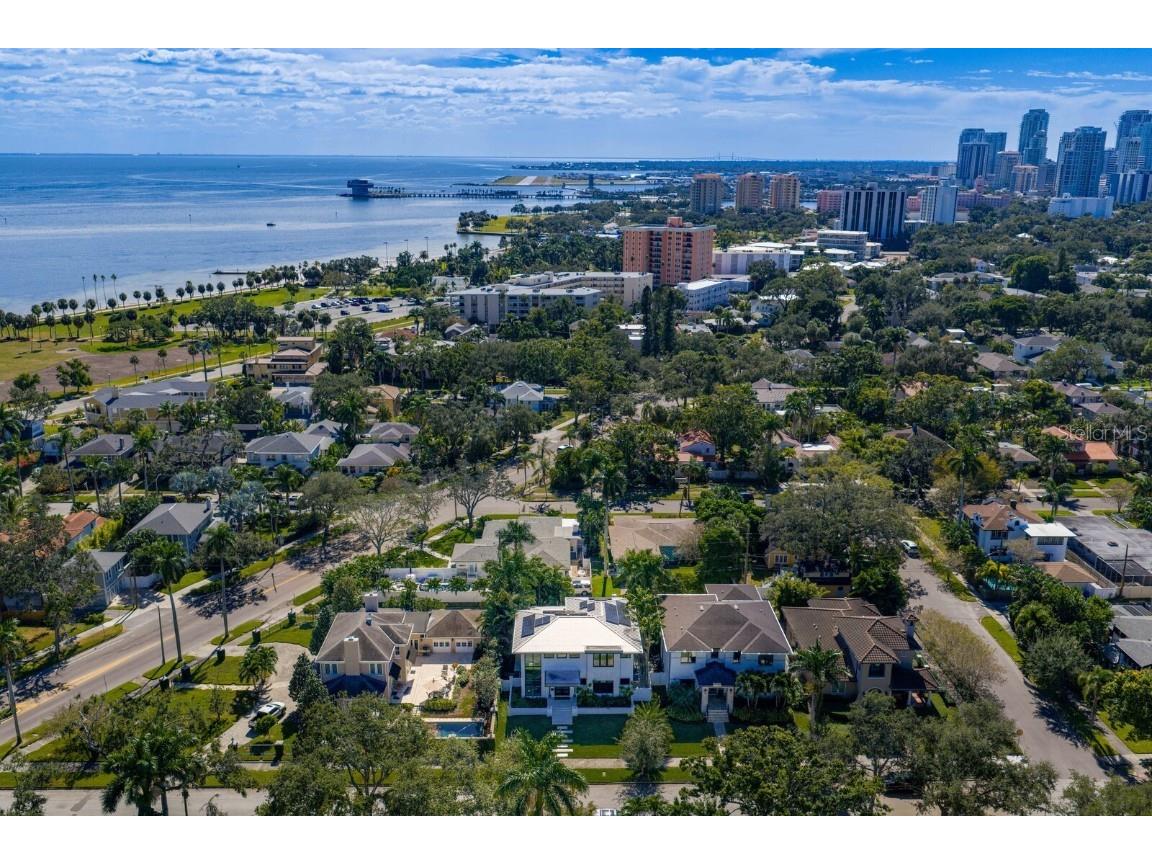 720 16th Avenue NE Saint Petersburg FL 33704 TB8434867 image2