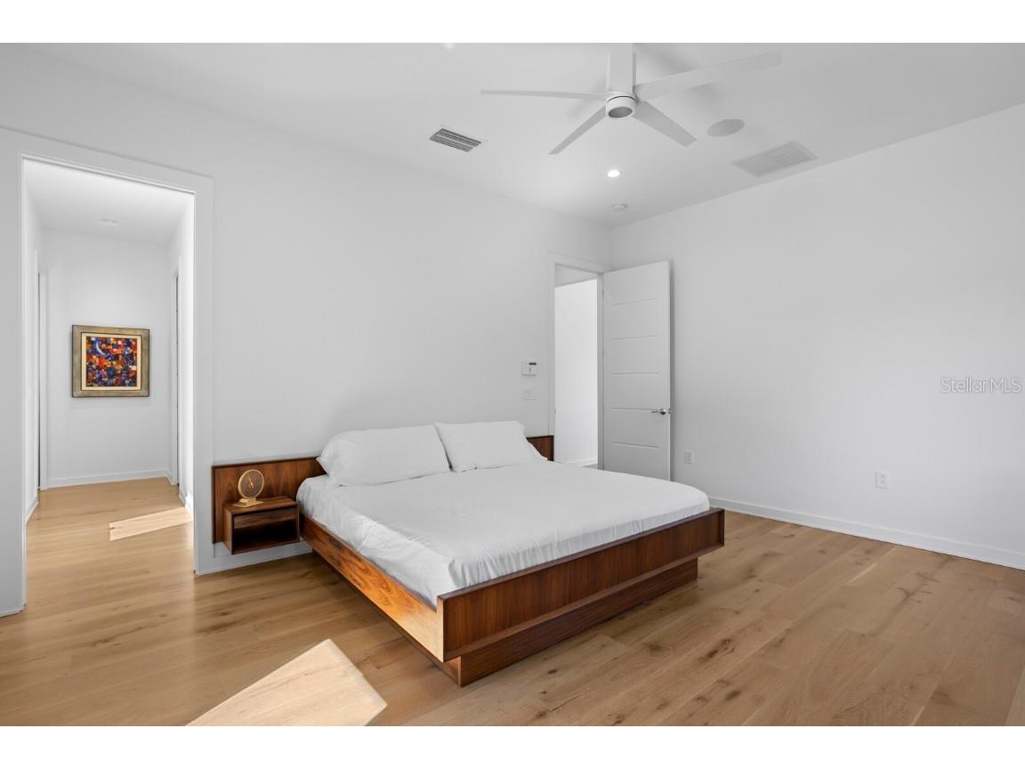 720 16th Avenue NE Saint Petersburg FL 33704 TB8434867 image21