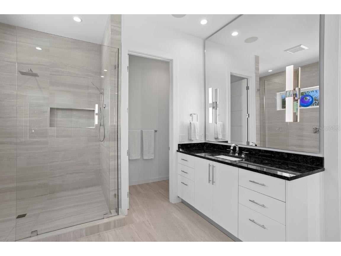 720 16th Avenue NE Saint Petersburg FL 33704 TB8434867 image28