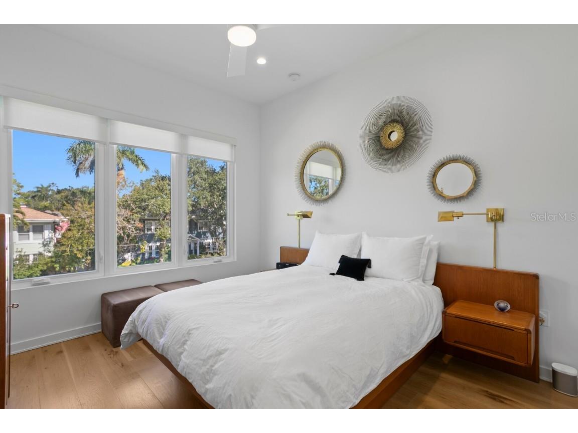 720 16th Avenue NE Saint Petersburg FL 33704 TB8434867 image32