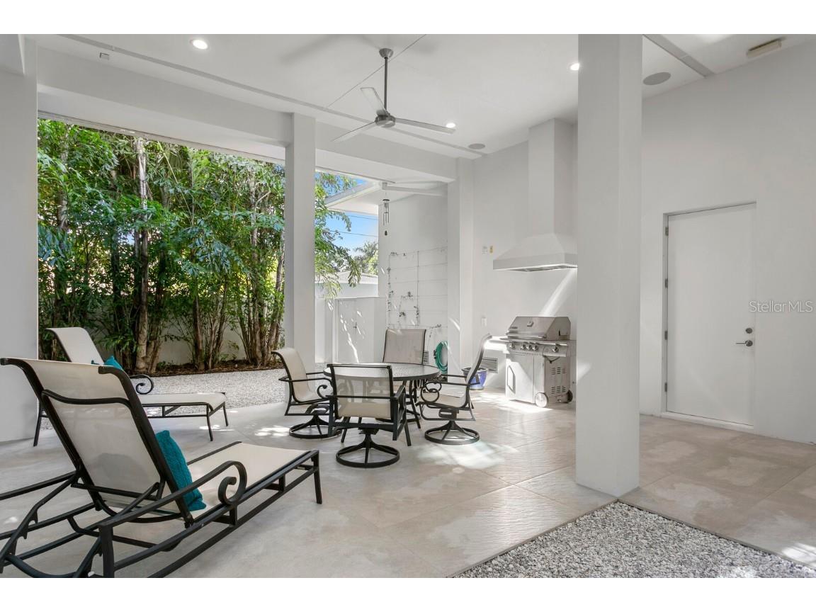 720 16th Avenue NE Saint Petersburg FL 33704 TB8434867 image47