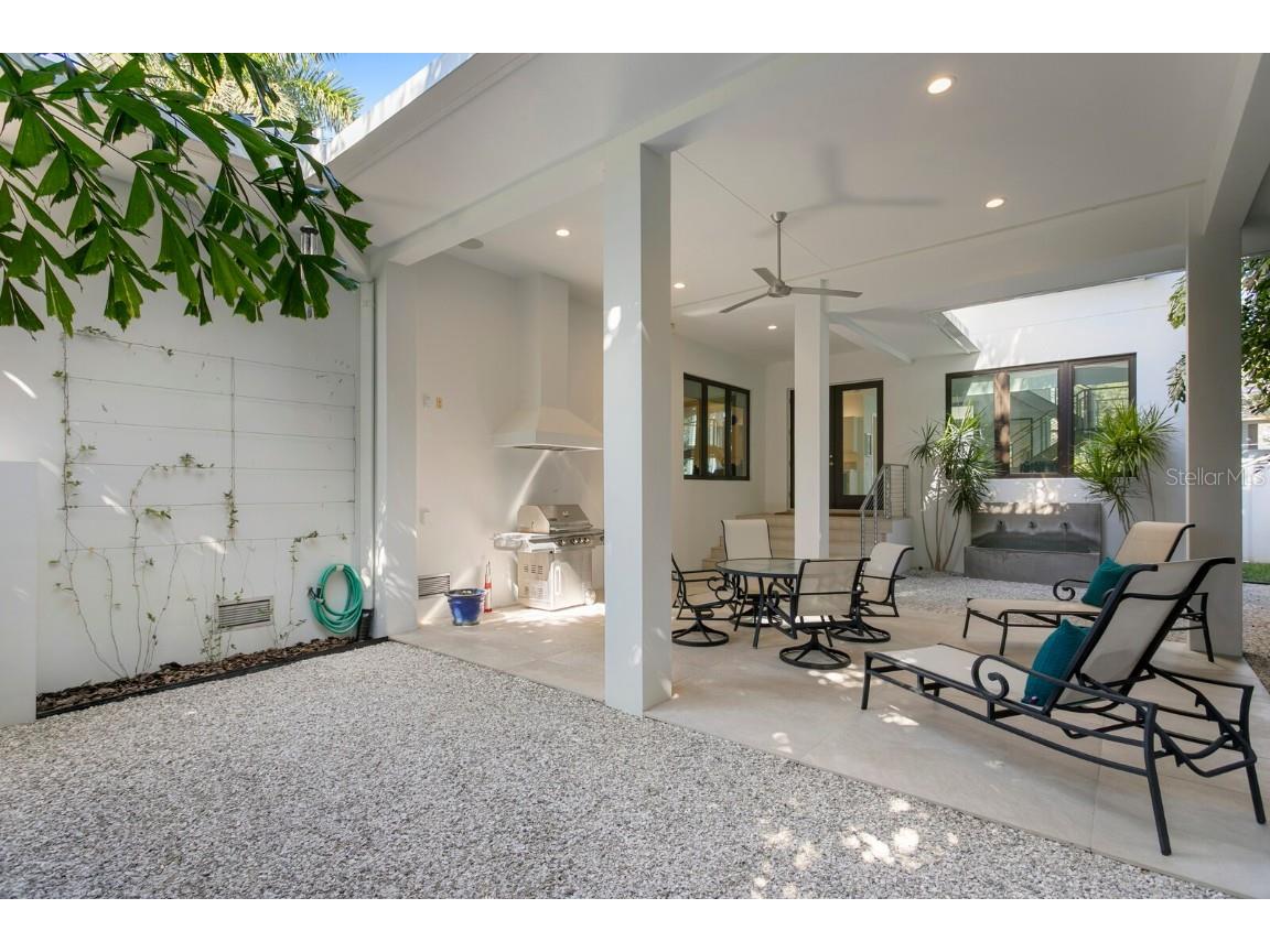 720 16th Avenue NE Saint Petersburg FL 33704 TB8434867 image49