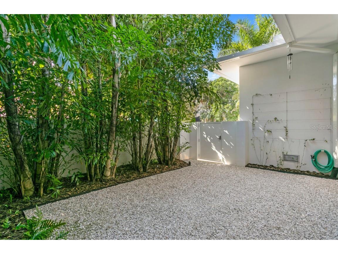 720 16th Avenue NE Saint Petersburg FL 33704 TB8434867 image53