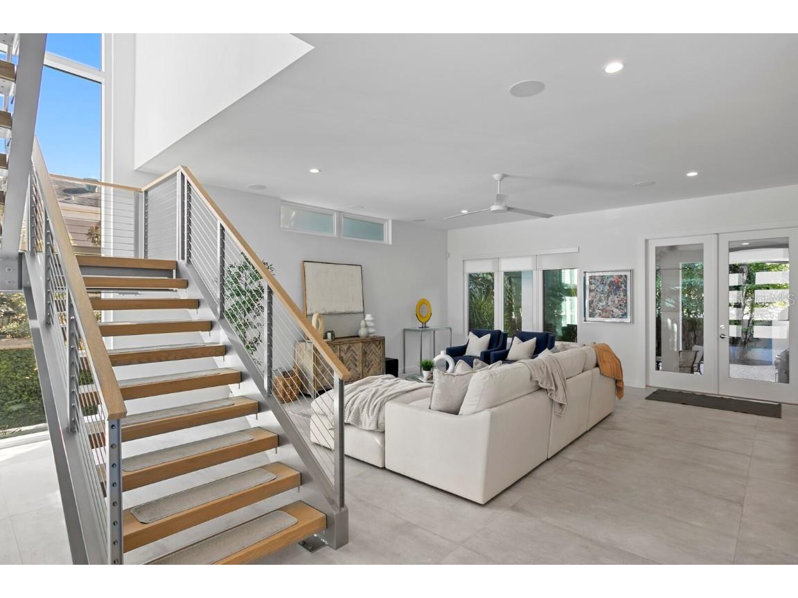 720 16th Avenue NE Saint Petersburg FL 33704 TB8434867 image7