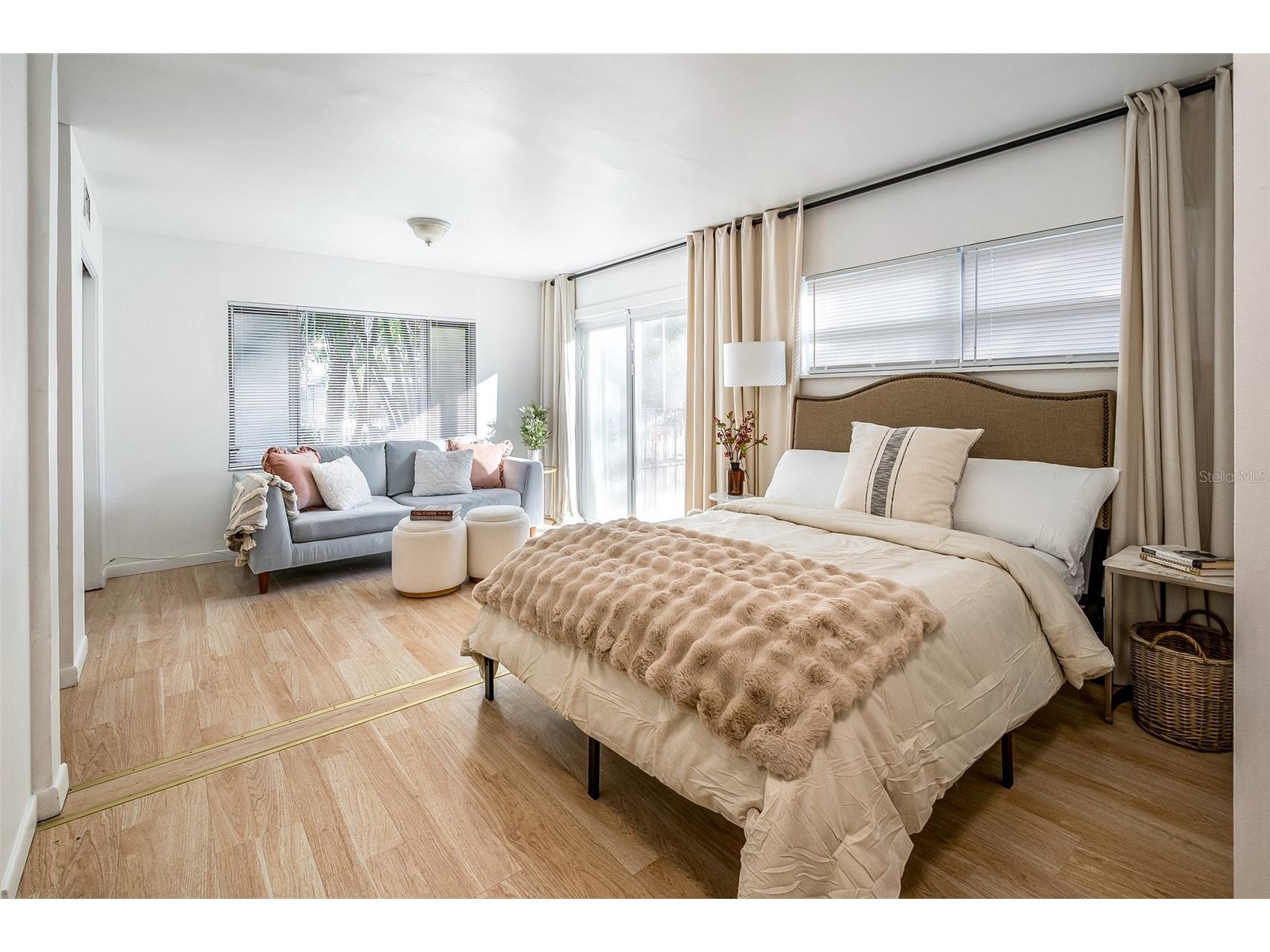 720 - 724 7th Street N Saint Petersburg FL 33701 TB8517137 image11