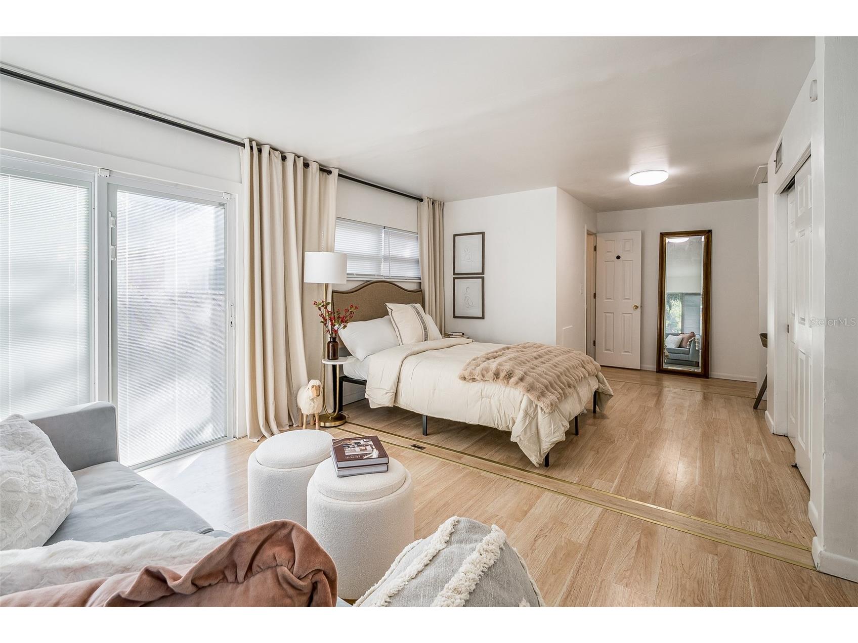720 - 724 7th Street N Saint Petersburg FL 33701 TB8517137 image12