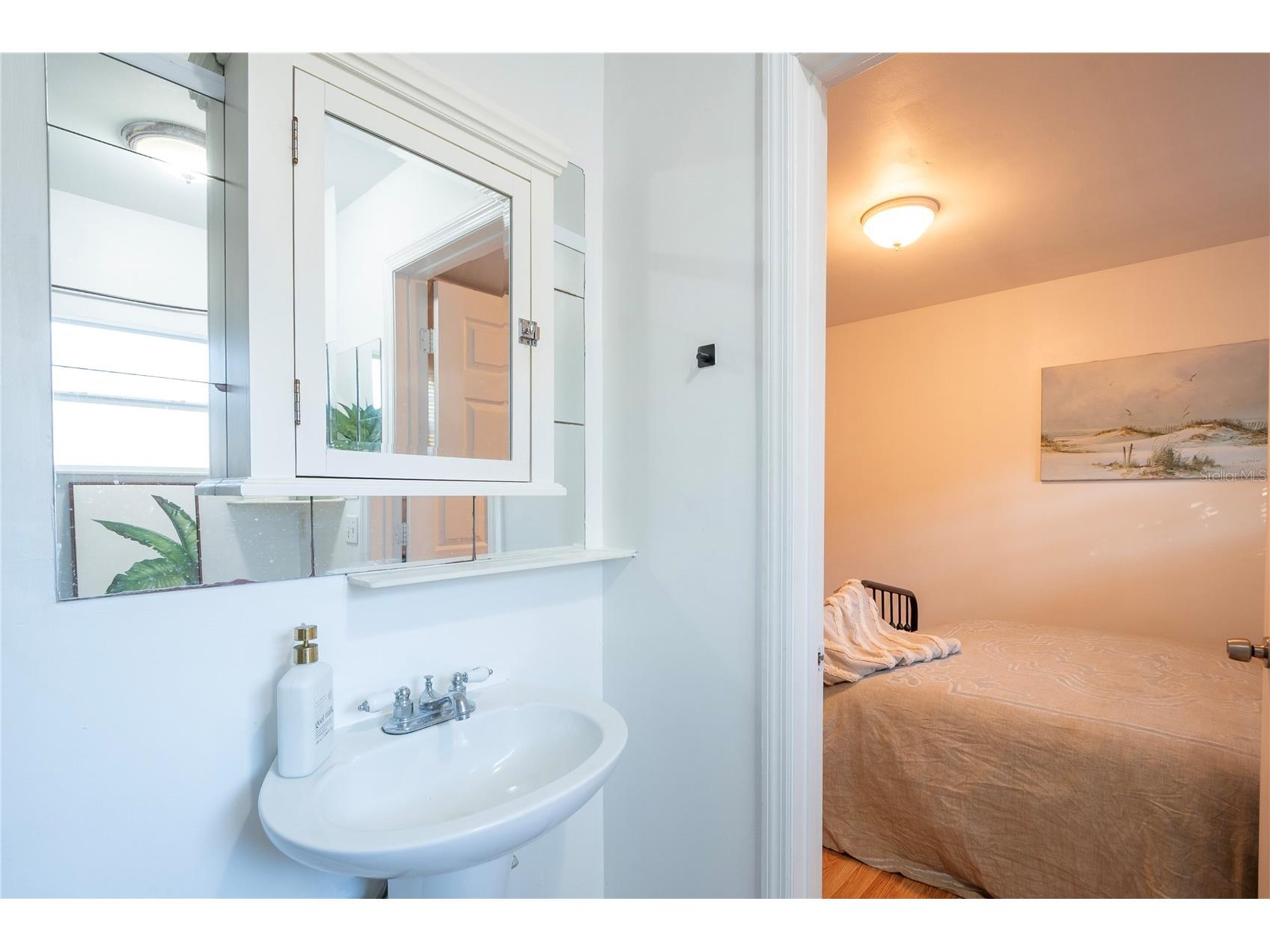 720 - 724 7th Street N Saint Petersburg FL 33701 TB8517137 image15
