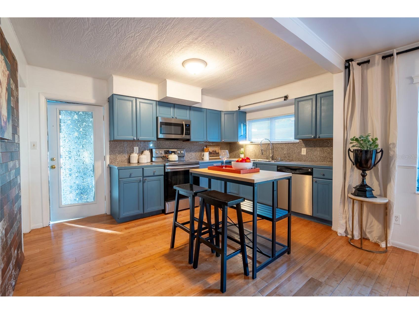 720 - 724 7th Street N Saint Petersburg FL 33701 TB8517137 image21